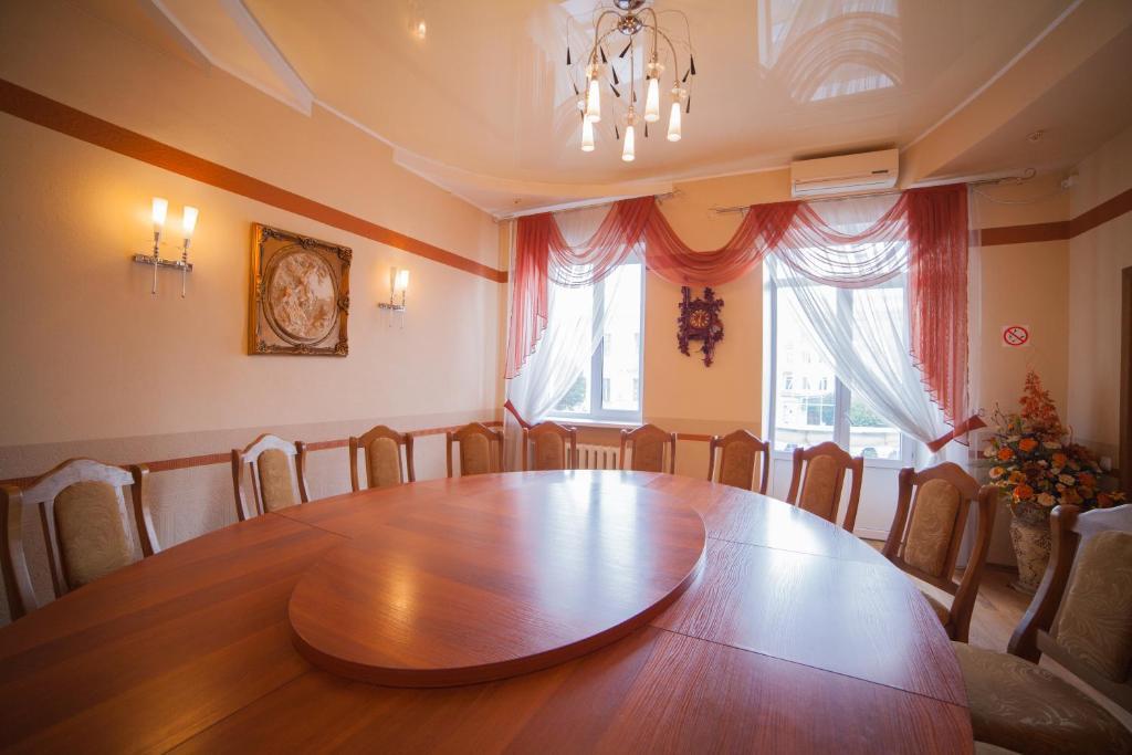Hotel Vinnytsia Sawoy מראה חיצוני תמונה