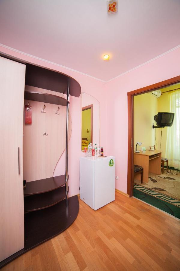 Hotel Vinnytsia Sawoy חדר תמונה